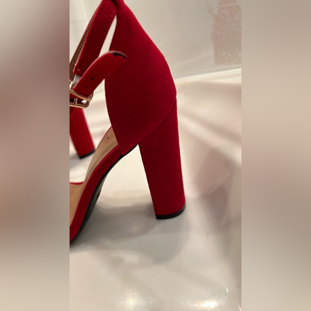 ⭐️Open toe Rouge Red Heels❤️ - Picture 4 of 6
